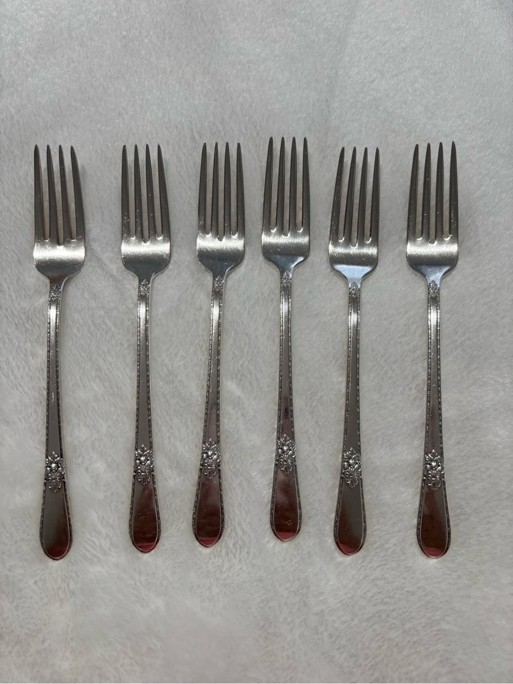 Vintage 1930 Silver-plated Forks
Adoration Pattern by 1847 Rogers
Bros. Set of 6